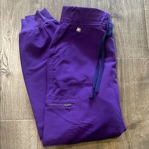 Figs Zamora joggers in Digital Purple